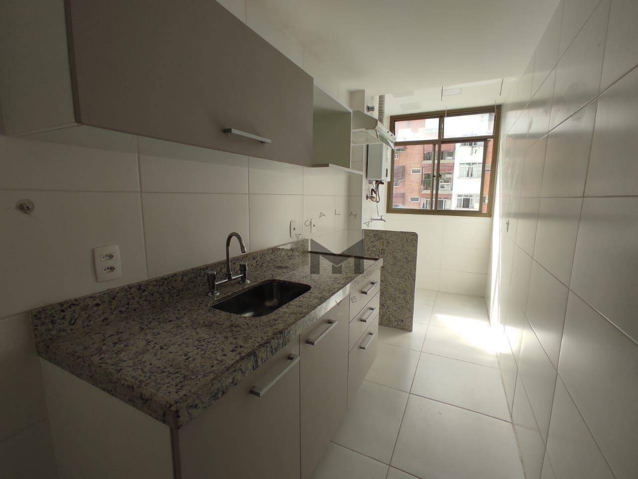 Apartamento à venda com 2 quartos, 75m² - Foto 11