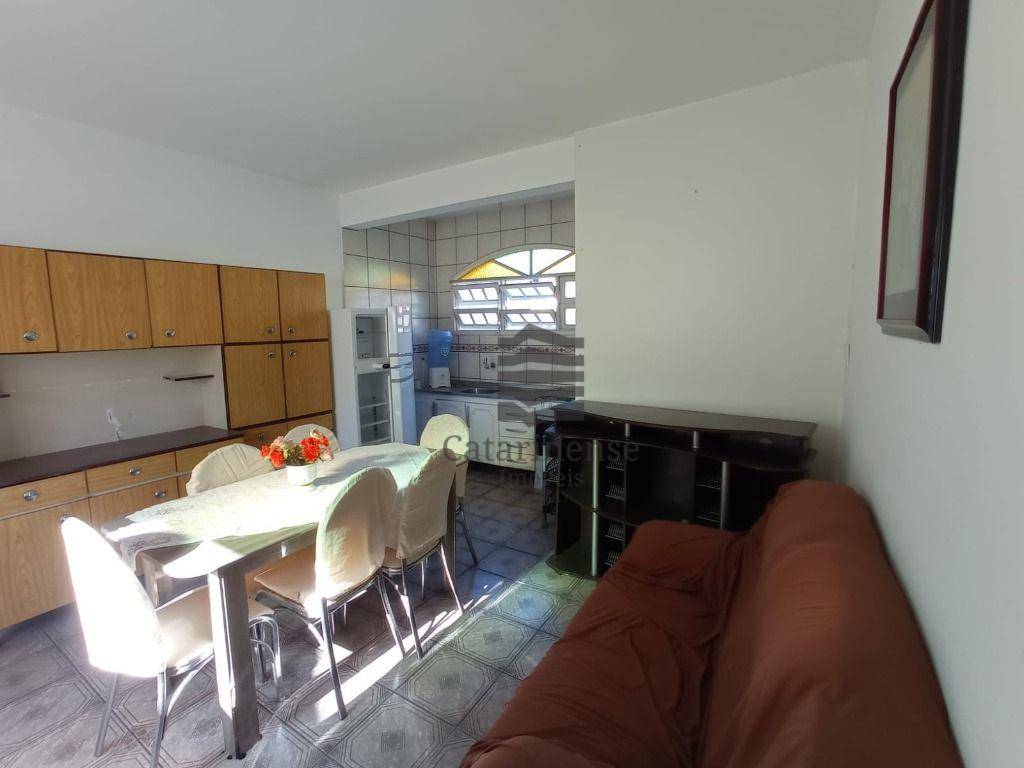 Casa à venda com 4 quartos, 260m² - Foto 3