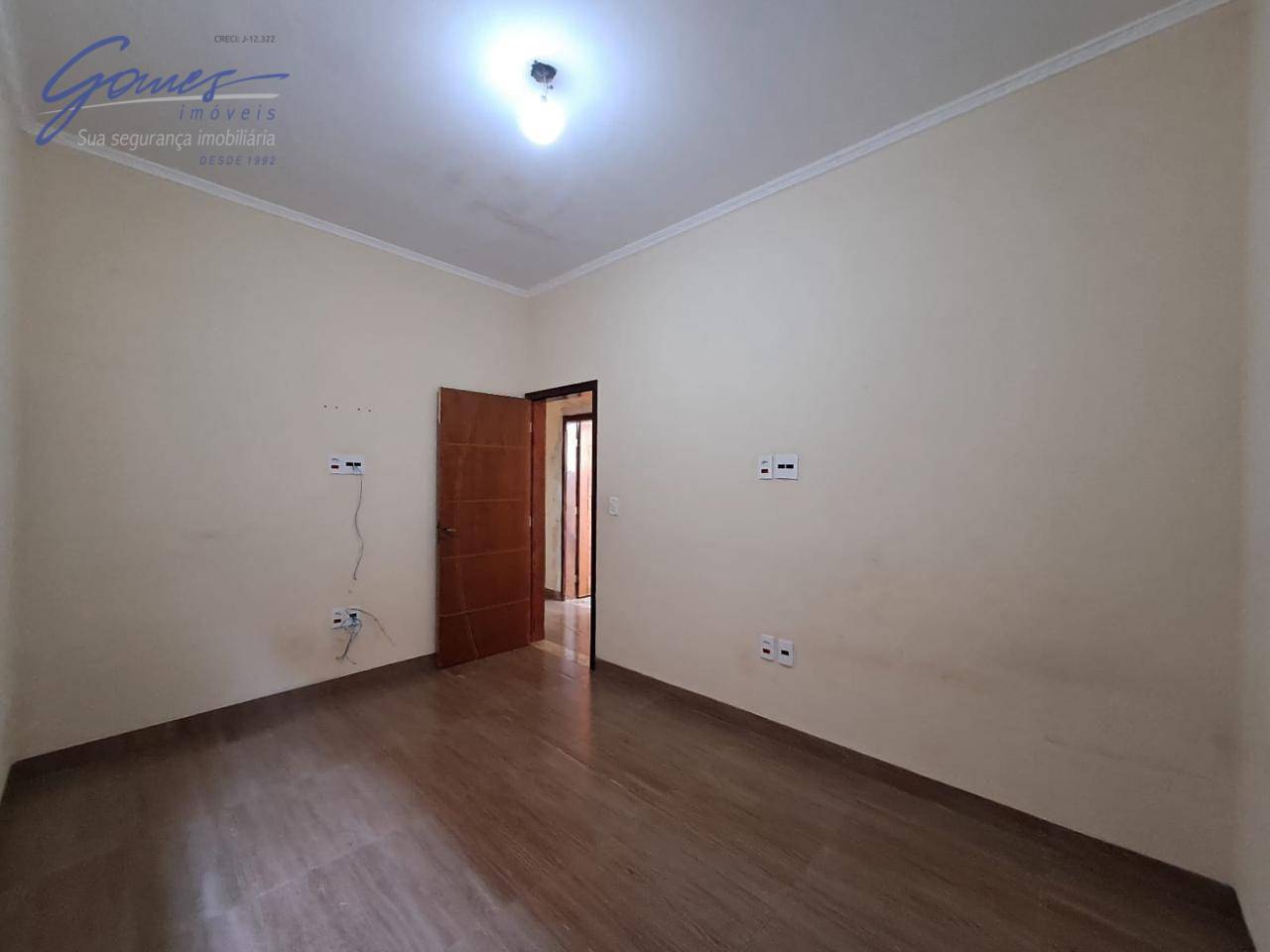 Casa à venda com 3 quartos, 150m² - Foto 11