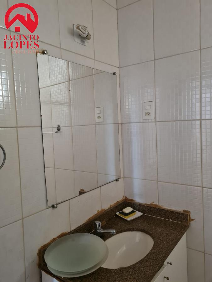 Casa à venda com 3 quartos, 200m² - Foto 11