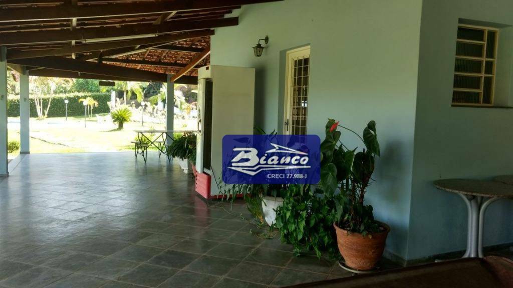 Chácara à venda com 7 quartos, 1115m² - Foto 9