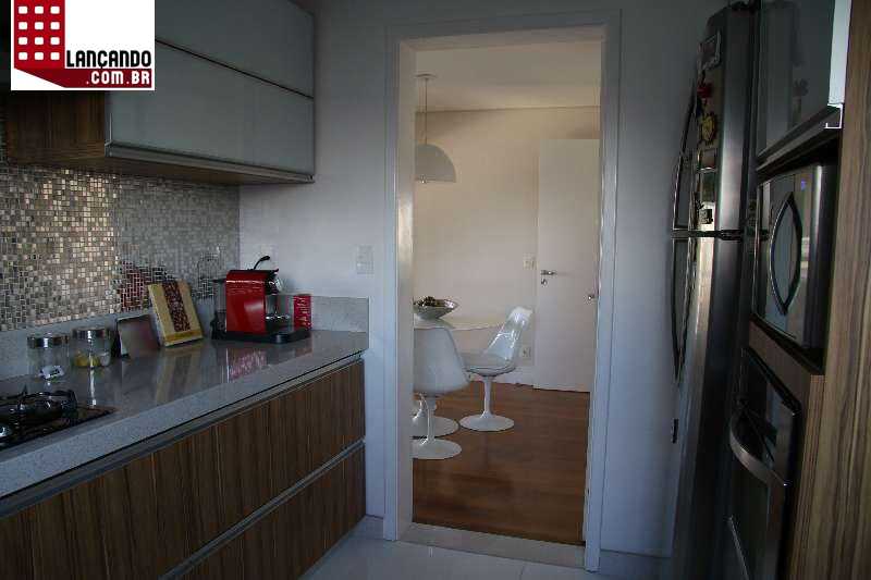 Apartamento à venda com 3 quartos, 216m² - Foto 15