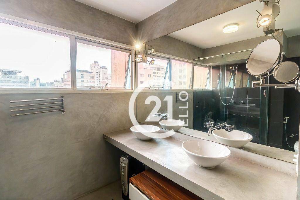 Apartamento para alugar com 2 quartos, 125m² - Foto 33