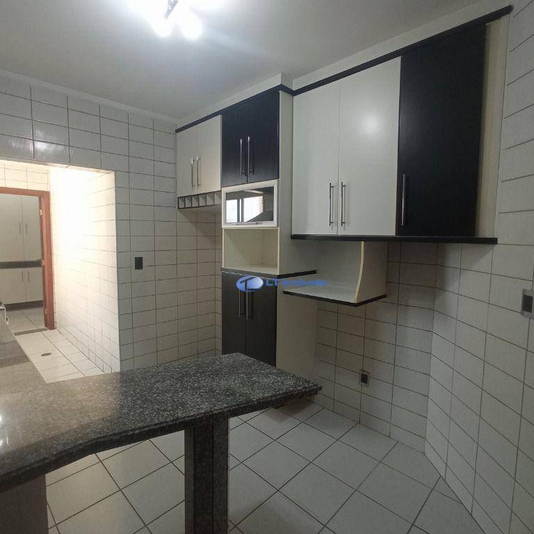 Apartamento, 3 quartos, 338 m² - Foto 3