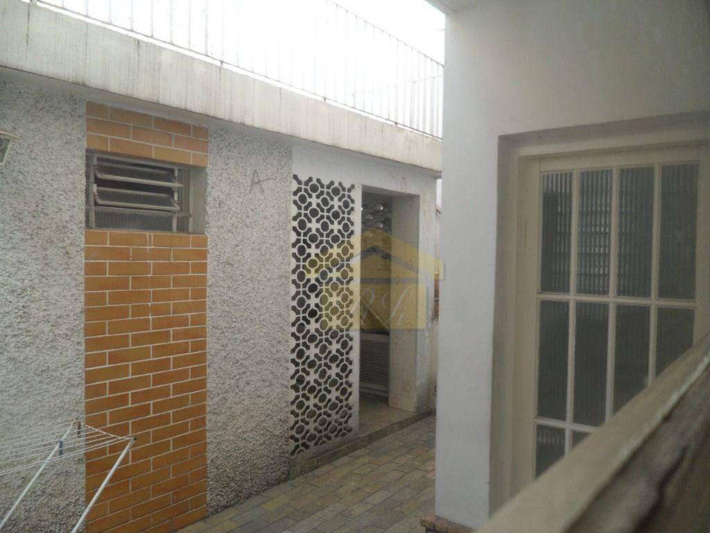 Casa para alugar com 3 quartos, 170m² - Foto 41