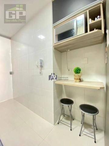 Apartamento à venda com 2 quartos, 68m² - Foto 5