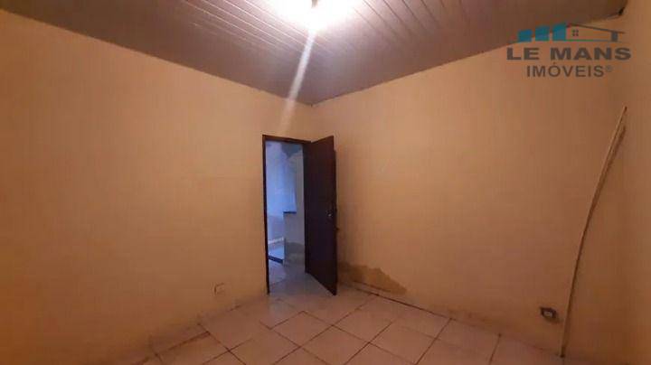 Casa à venda com 4 quartos, 196m² - Foto 11