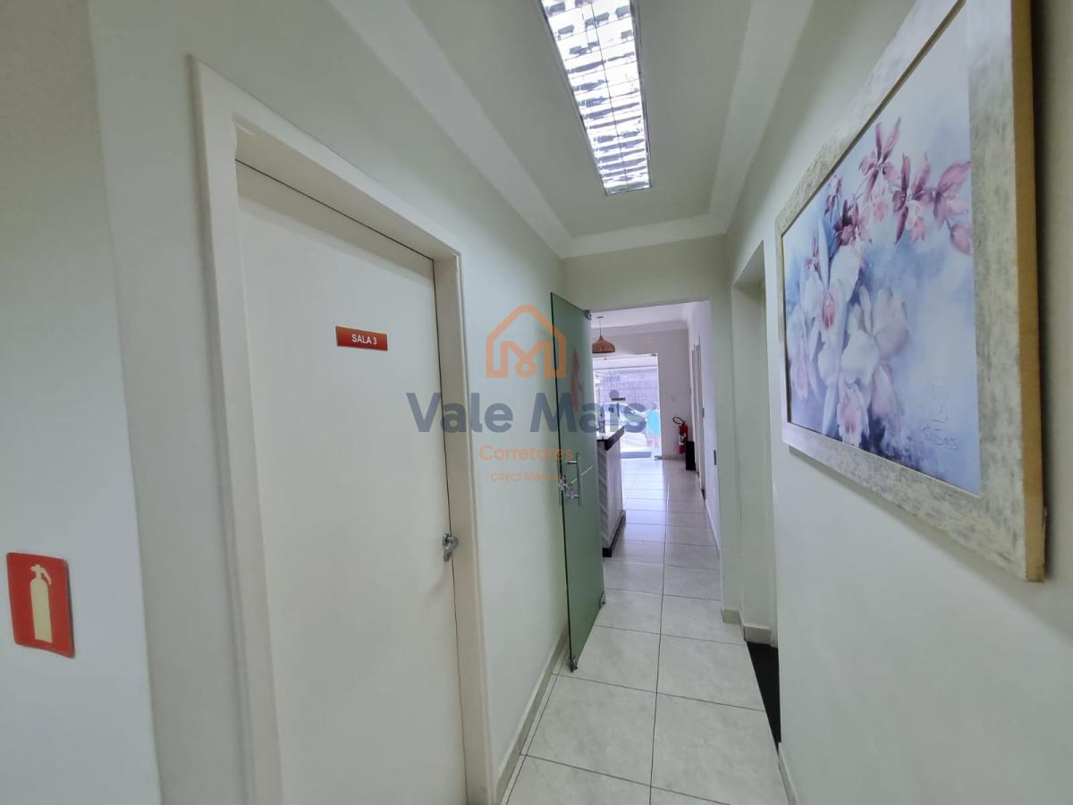 Casa à venda com 2 quartos, 471m² - Foto 18