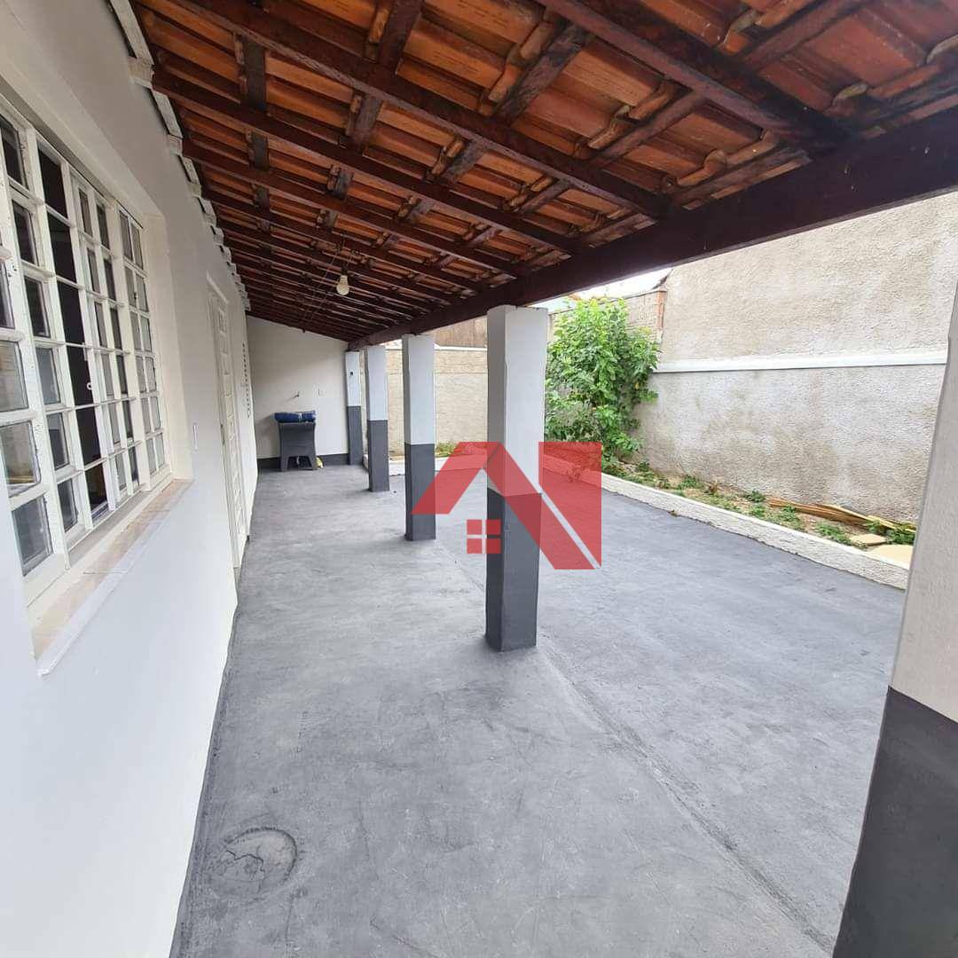 Casa à venda com 3 quartos, 90m² - Foto 10