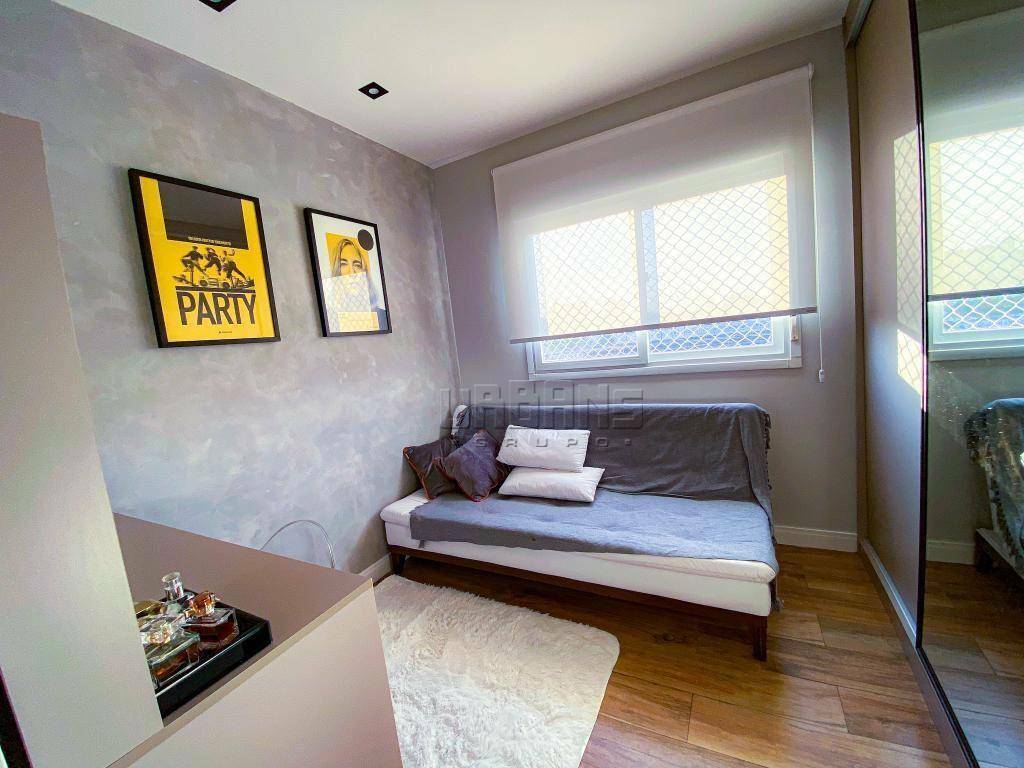 Apartamento à venda com 3 quartos, 70m² - Foto 4