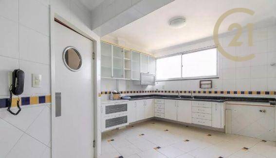 Apartamento à venda com 4 quartos, 240m² - Foto 6