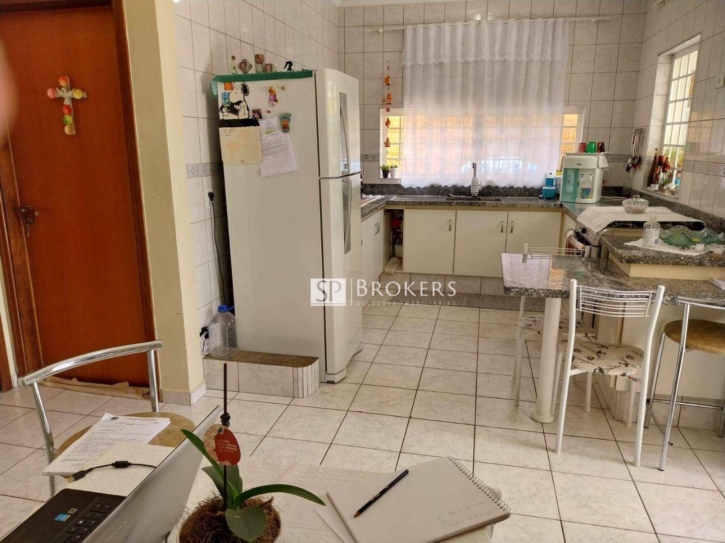 Casa à venda com 3 quartos, 300m² - Foto 5