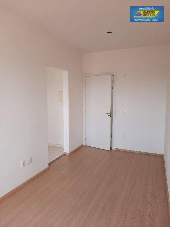 Apartamento para alugar com 2 quartos, 48m² - Foto 5