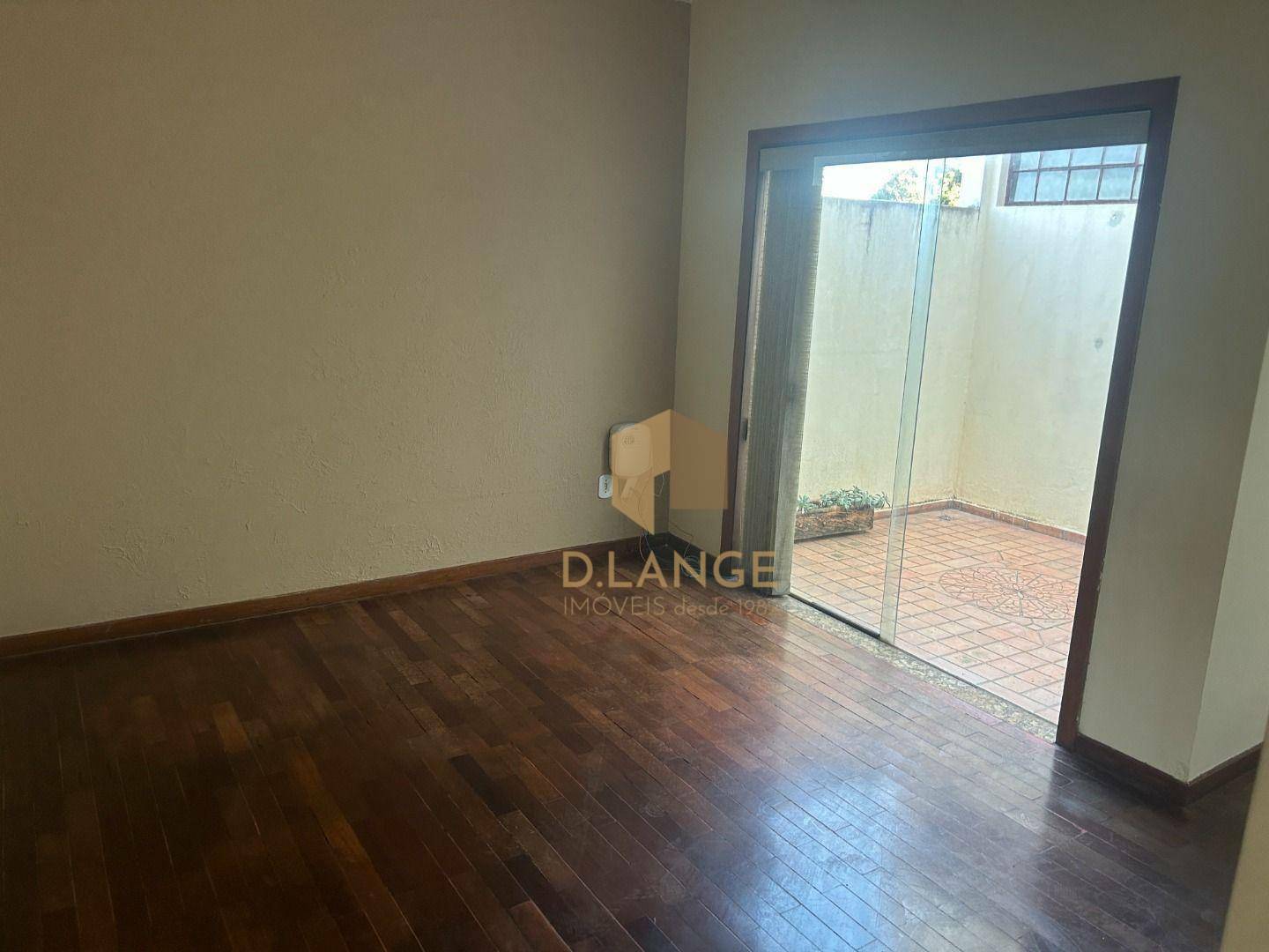 Casa à venda com 3 quartos, 300m² - Foto 15