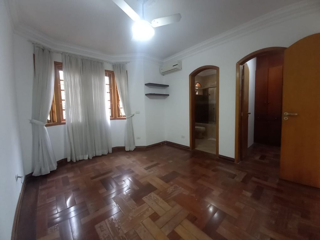 Casa à venda com 4 quartos, 386m² - Foto 19