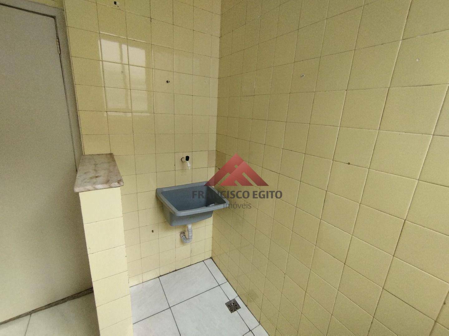 Apartamento para alugar com 2 quartos, 50m² - Foto 16