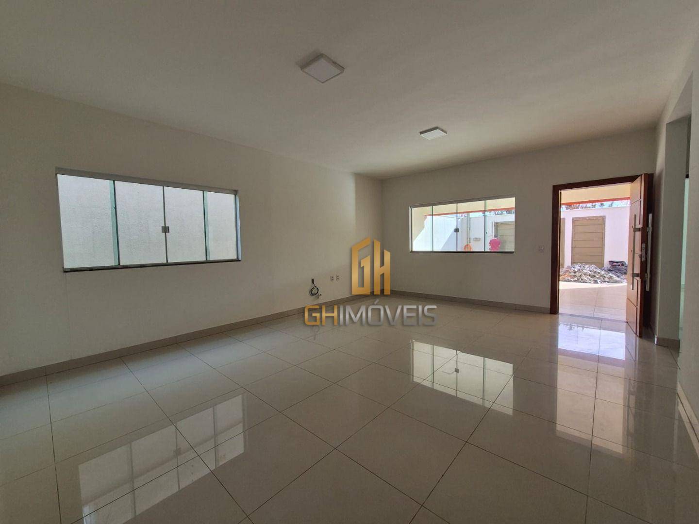 Casa à venda com 3 quartos, 200m² - Foto 4