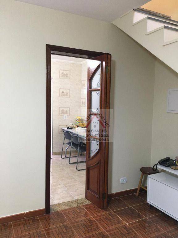 Sobrado à venda com 2 quartos, 114m² - Foto 4