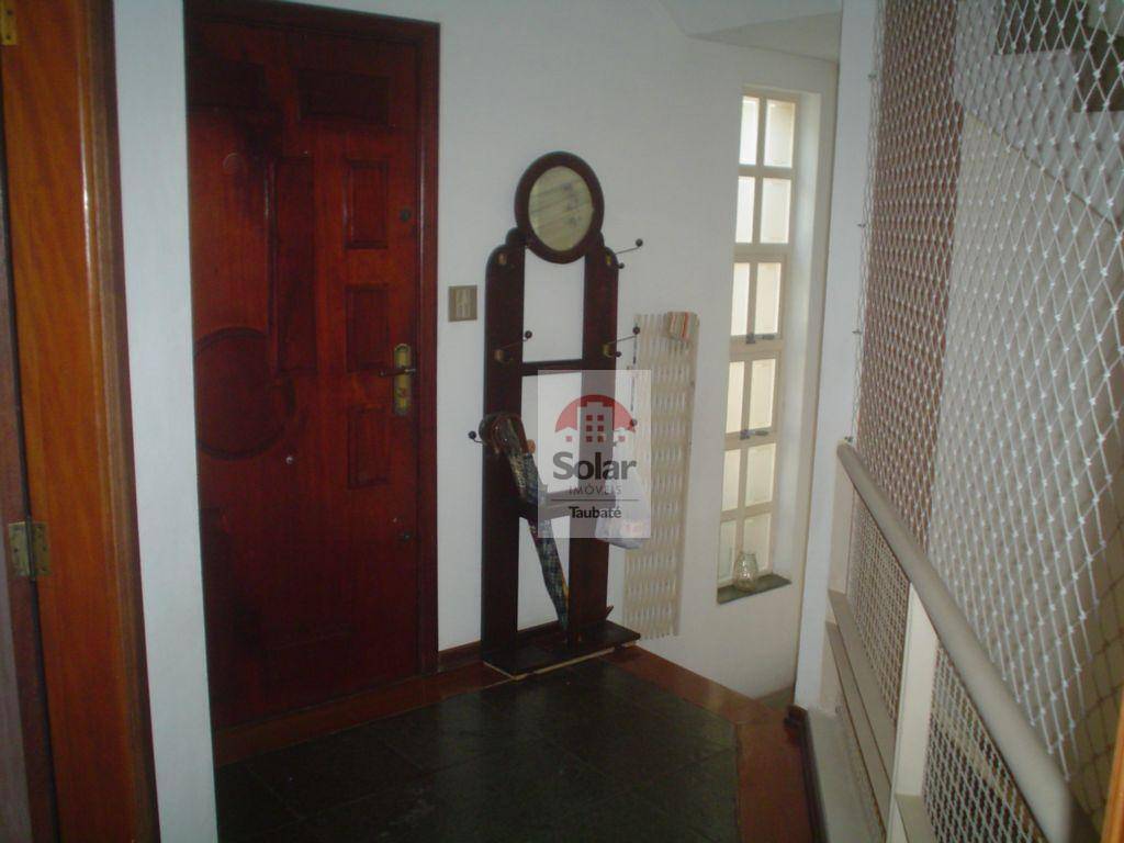 Casa à venda com 3 quartos, 300m² - Foto 9