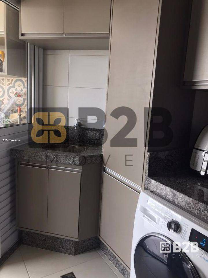 Apartamento à venda com 3 quartos, 81m² - Foto 13
