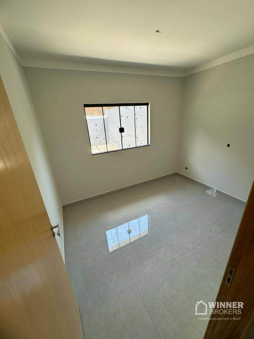 Casa à venda com 3 quartos, 75m² - Foto 8