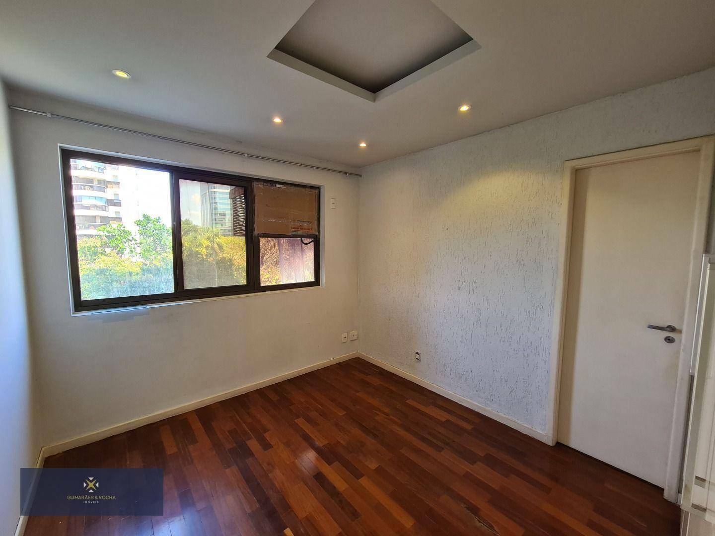 Apartamento à venda com 4 quartos, 157m² - Foto 27