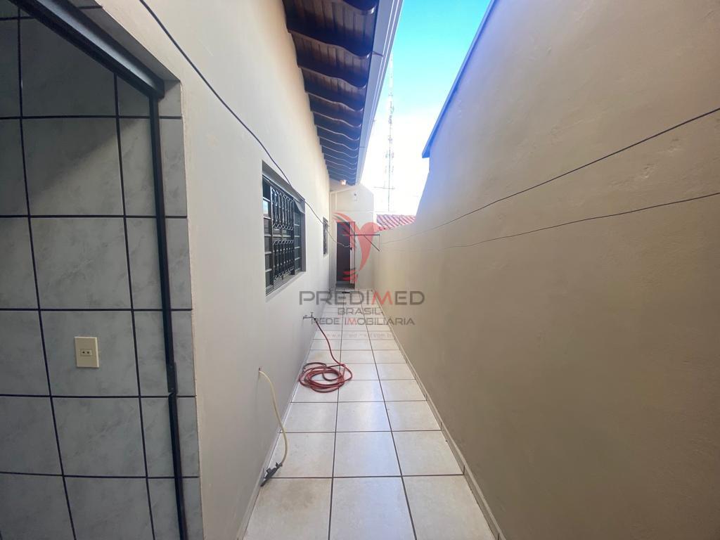 Casa à venda com 3 quartos, 200m² - Foto 18