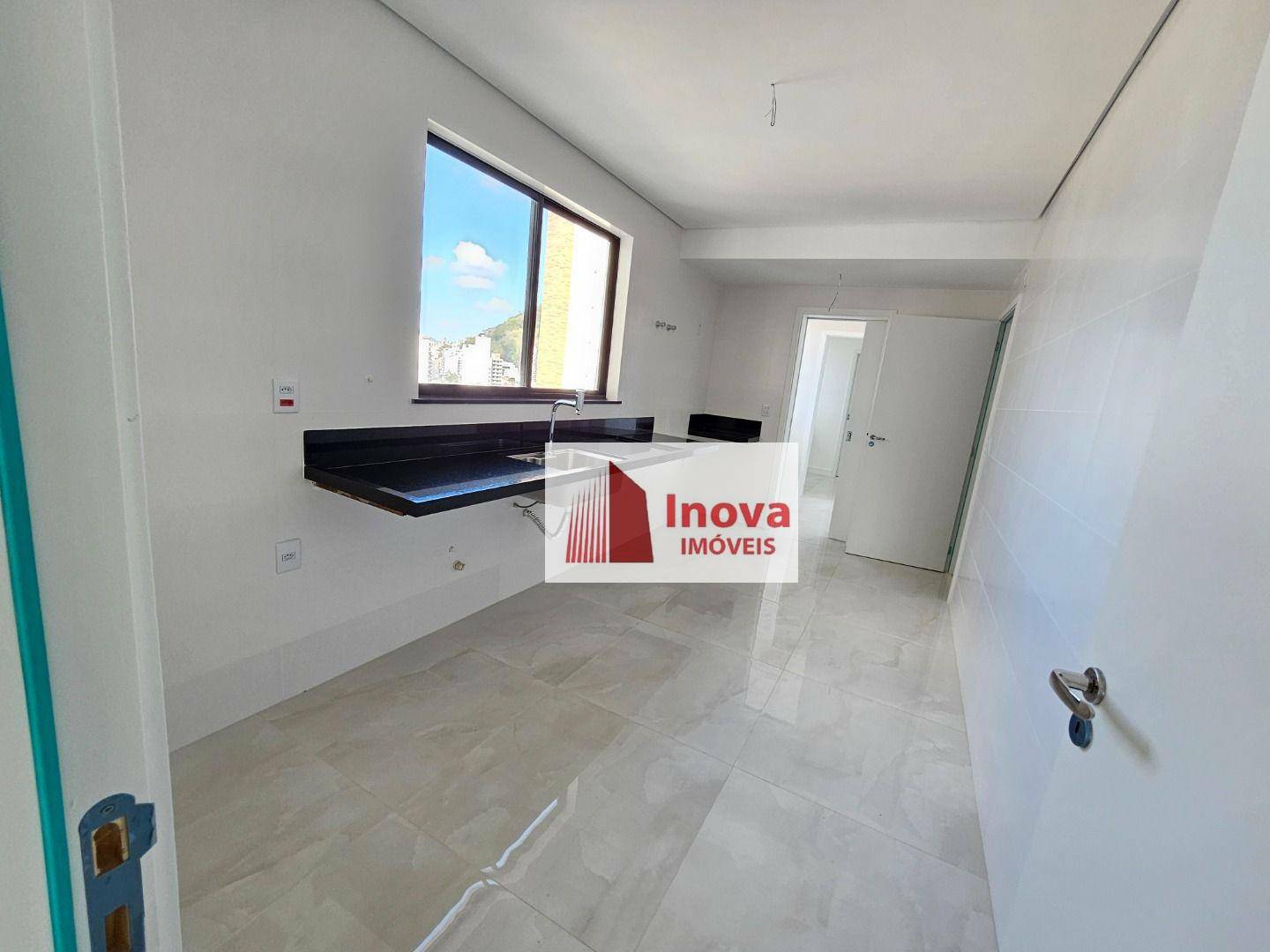 Apartamento à venda com 3 quartos, 140m² - Foto 21