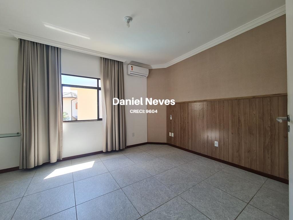 Casa de Condomínio à venda com 4 quartos, 270m² - Foto 22