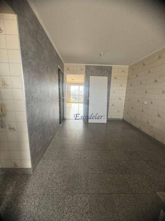 Apartamento à venda com 3 quartos, 135m² - Foto 7