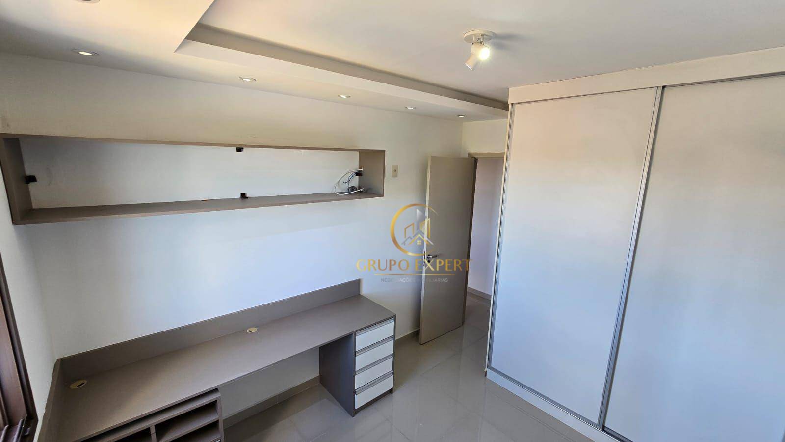 Apartamento para alugar com 3 quartos, 94m² - Foto 15