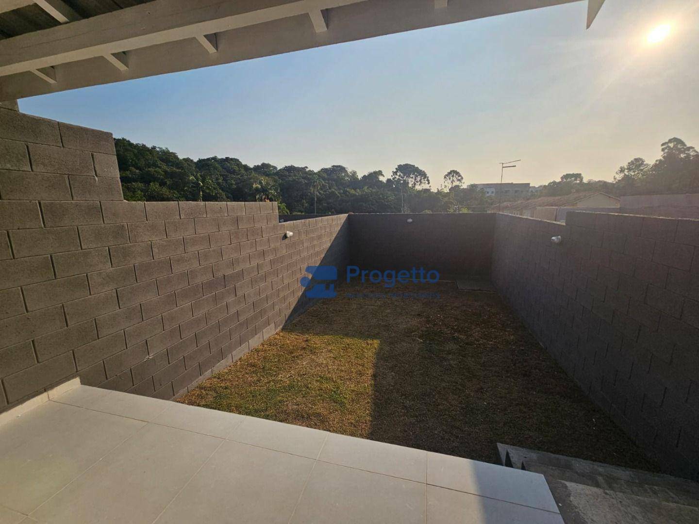 Casa à venda com 2 quartos, 67m² - Foto 18