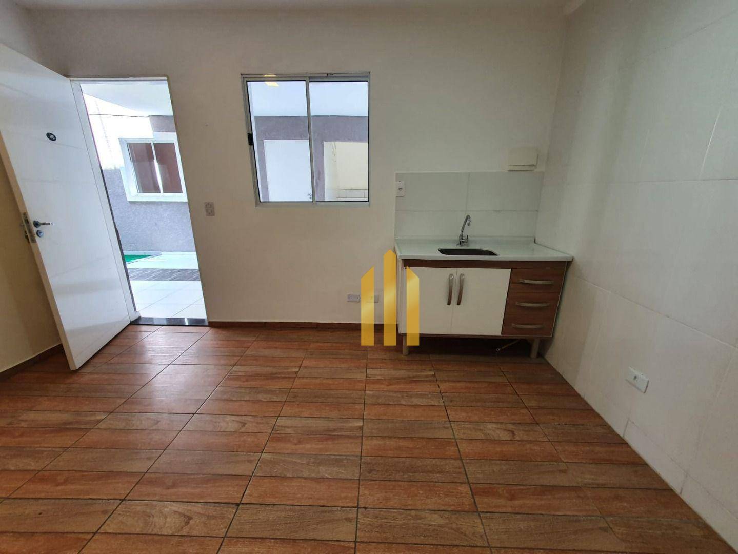 Apartamento para alugar com 2 quartos, 40m² - Foto 2