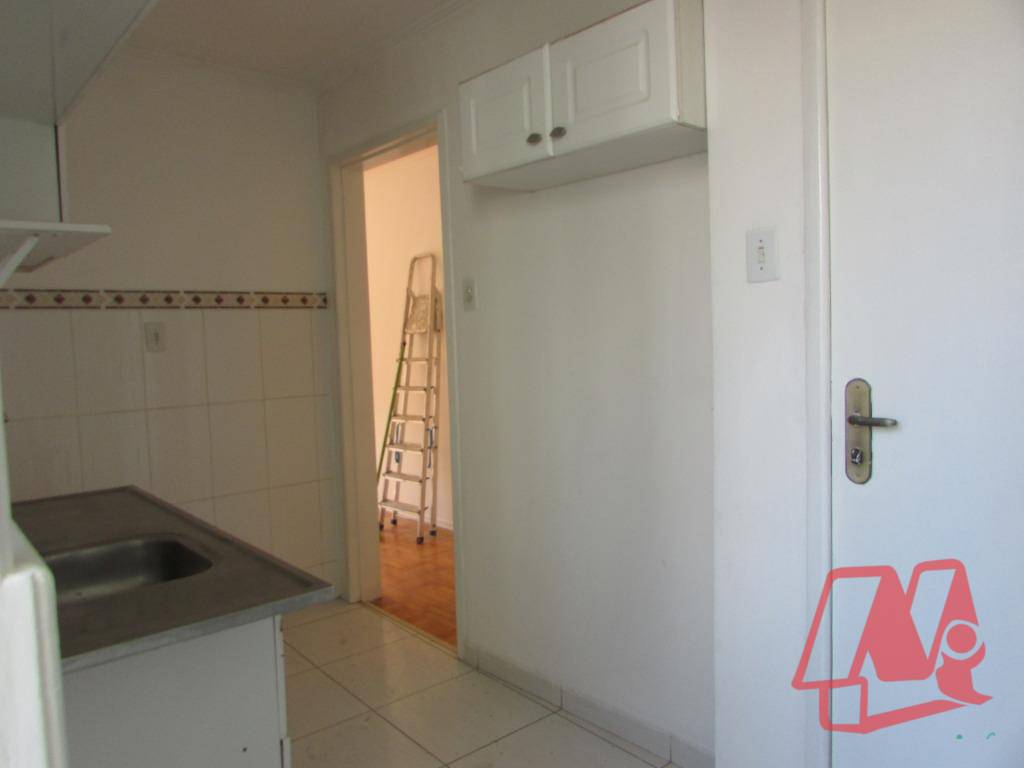 Apartamento à venda com 2 quartos, 67m² - Foto 11