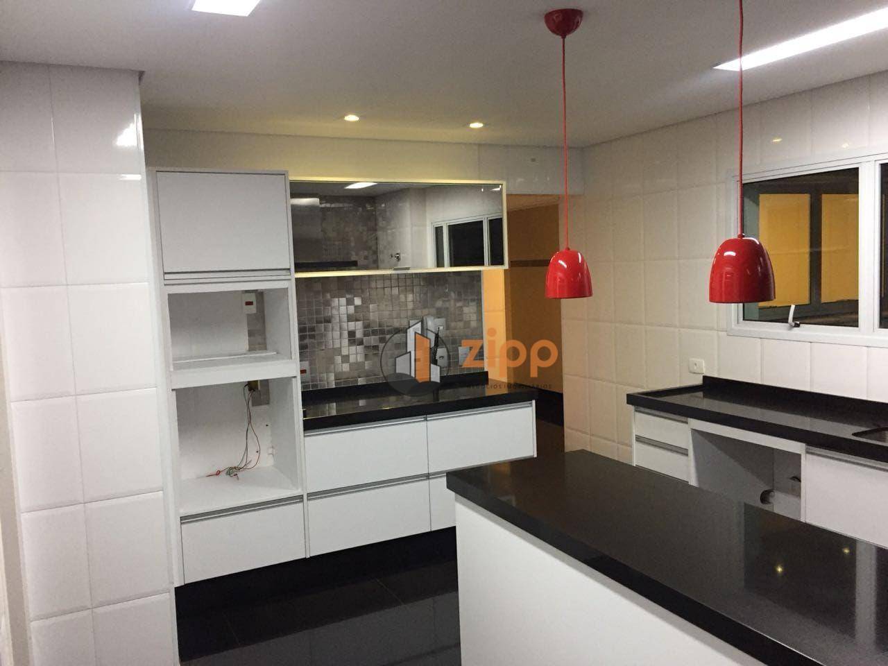 Apartamento à venda com 3 quartos, 205m² - Foto 4