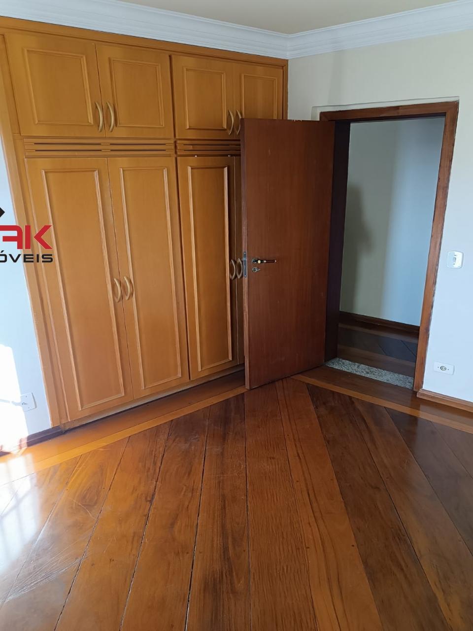 Apartamento para alugar com 3 quartos, 127m² - Foto 15