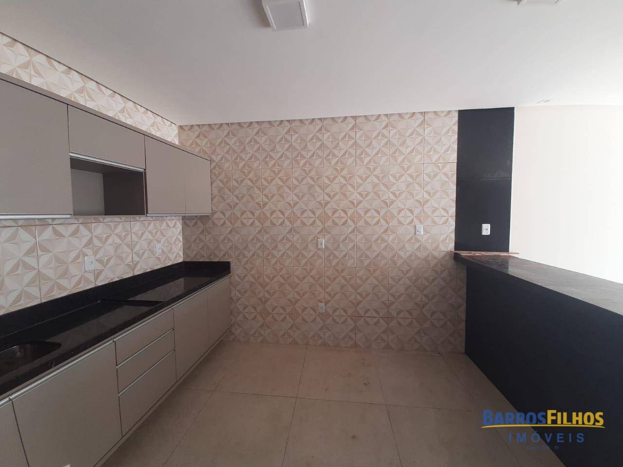 Casa para alugar com 2 quartos, 100M2 - Foto 12