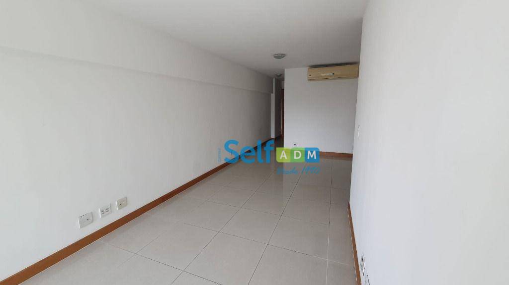 Apartamento para alugar com 4 quartos, 152m² - Foto 2