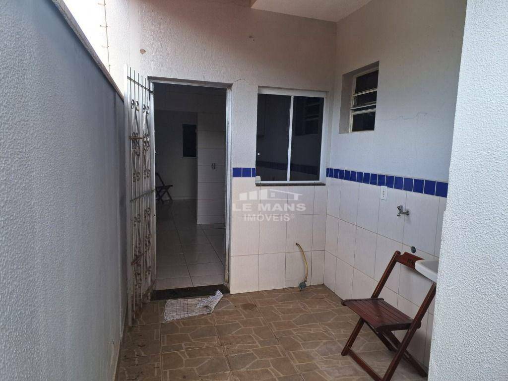 Casa à venda com 3 quartos, 85m² - Foto 17