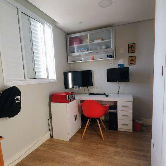 Apartamento à venda com 2 quartos, 67m² - Foto 12