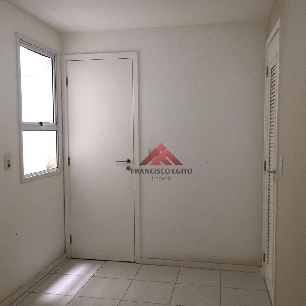 Apartamento à venda com 2 quartos, 70m² - Foto 9