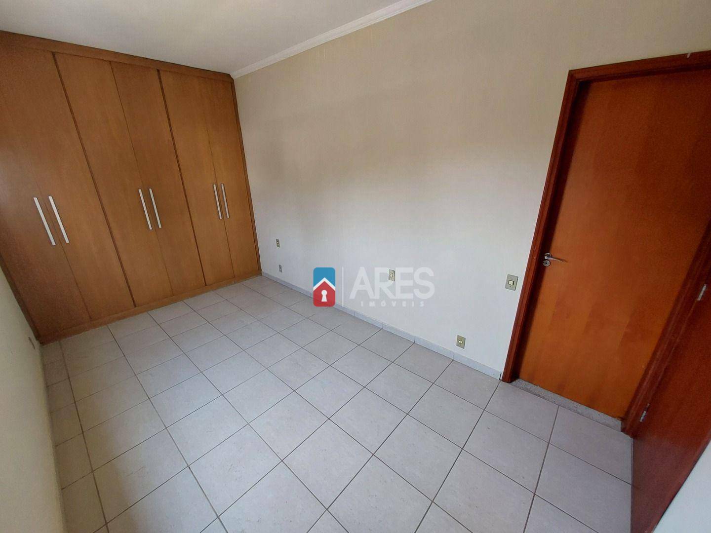 Apartamento à venda com 3 quartos, 83m² - Foto 11