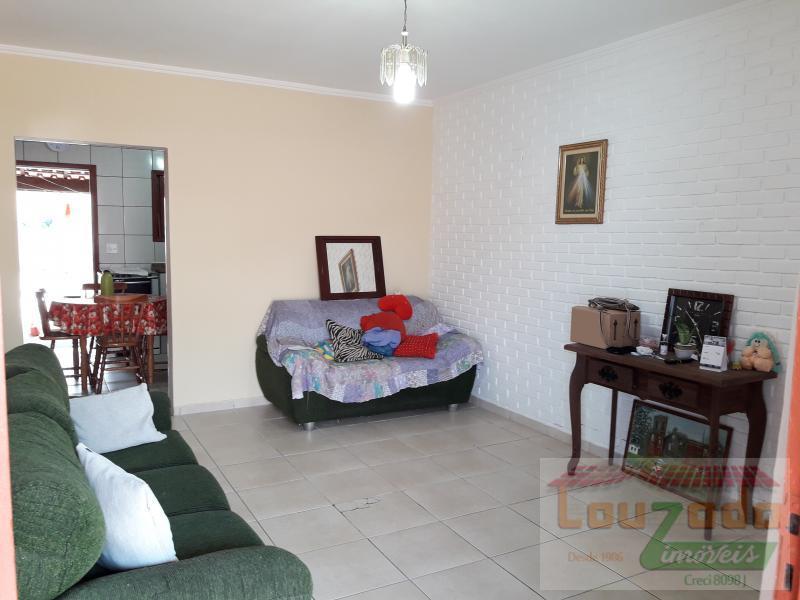 Casa à venda com 3 quartos, 300m² - Foto 2