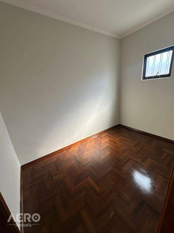 Casa à venda com 1 quarto, 220m² - Foto 19