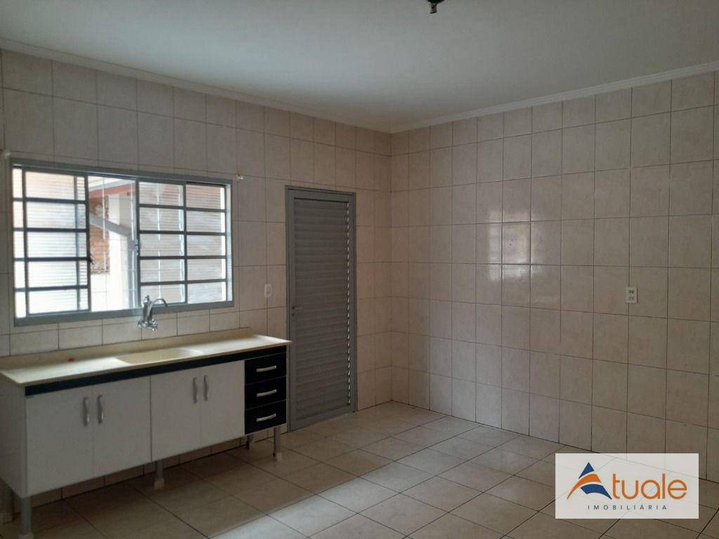 Casa para alugar com 2 quartos, 90m² - Foto 13