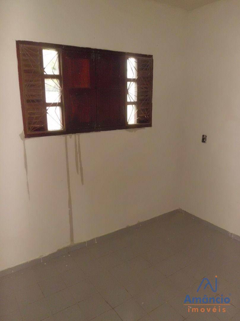 Casa para alugar com 4 quartos, 120m² - Foto 22