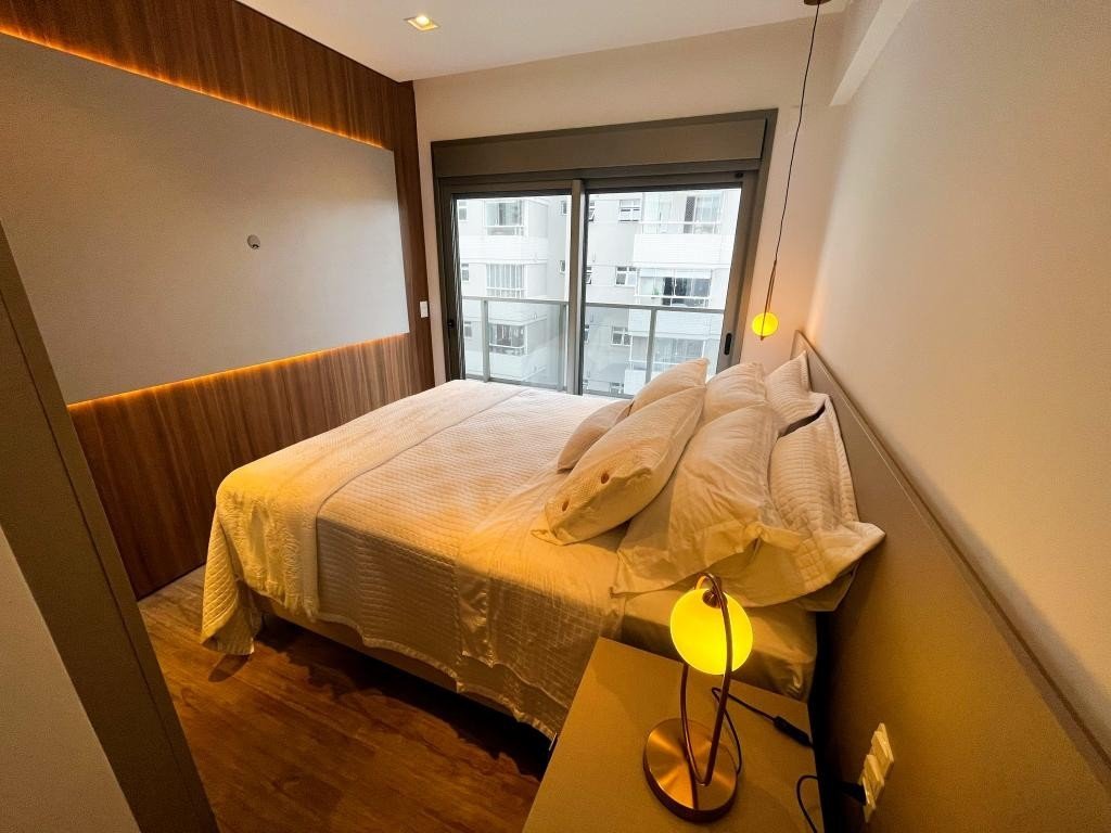 Apartamento à venda com 3 quartos, 161m² - Foto 9