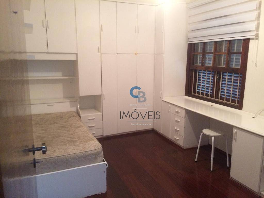 Sobrado à venda com 3 quartos, 200m² - Foto 4