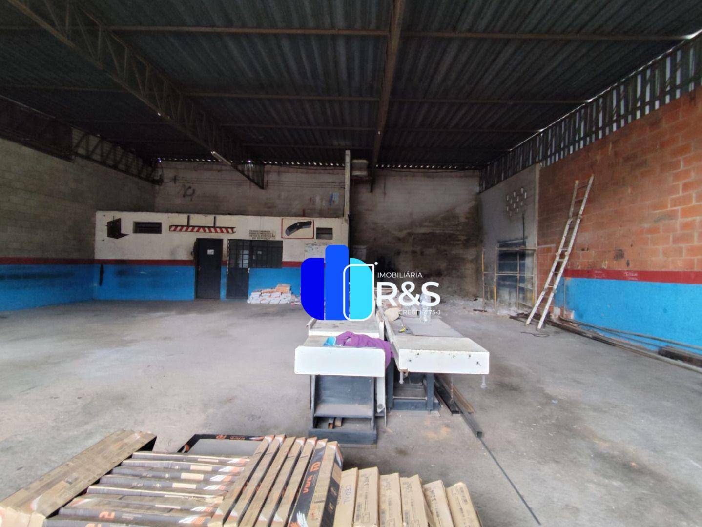 Depósito-Galpão-Armazém para alugar, 300m² - Foto 4