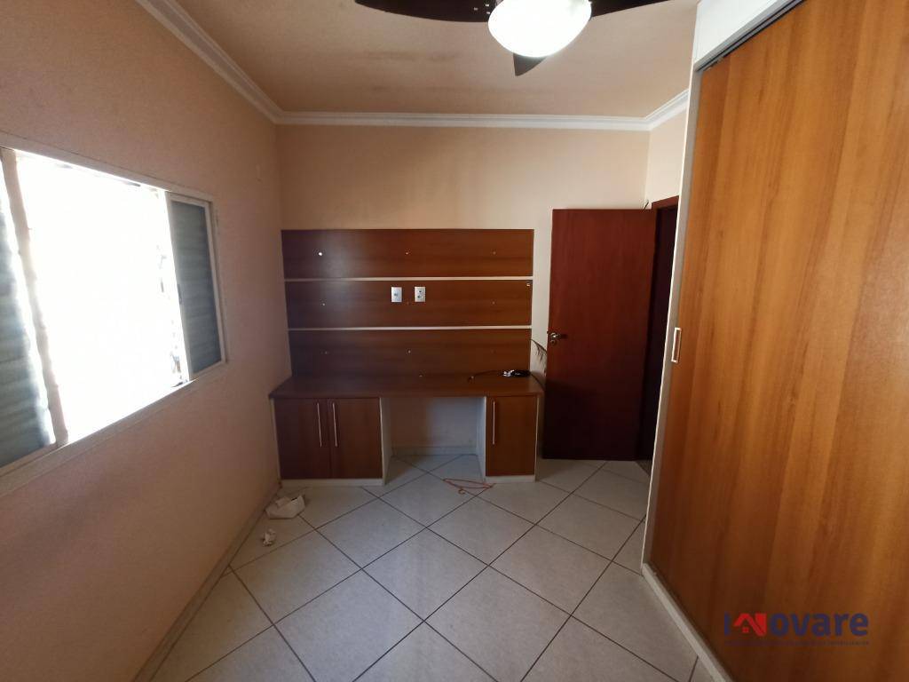 Sobrado à venda com 4 quartos, 240m² - Foto 13